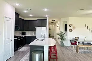 10922 Autry Ridge Ln, Aubrey, TX 76227 - Photo 11