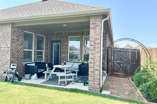 10922 Autry Ridge Ln, Aubrey, TX 76227 - Photo 17