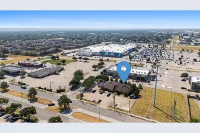 1055 W Pioneer Parkway, Grand Prairie, TX 75051 - Photo 17