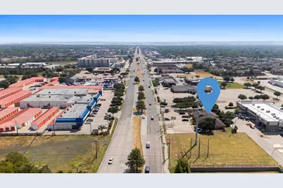 1055 W Pioneer Parkway, Grand Prairie, TX 75051 - Photo 19
