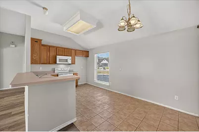 352 Mesquite Hill Drive, Arlington, TX 76002 - Photo 9
