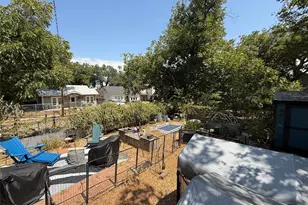 2223 N 6th St, Waco, TX 76708 - Photo 25