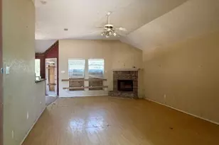 111 Craddock, Glenn Heights, TX 75154 - Photo 5