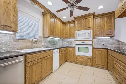 233 Oak Street, Highland Village, TX 75077 - Photo 19