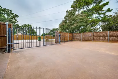 233 Oak Street, Highland Village, TX 75077 - Photo 35
