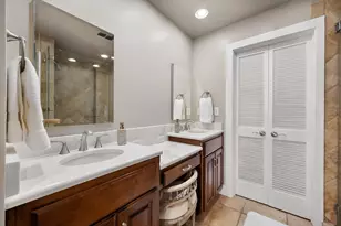 411 W 7th St, Fort Worth, TX 76102 - Photo 15