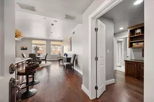 411 W 7th St, Fort Worth, TX 76102 - Photo 21