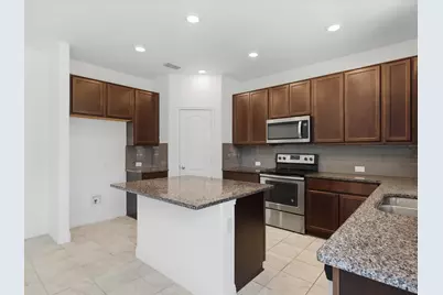 10236 Fox Springs Drive, Fort Worth, TX 76131 - Photo 13