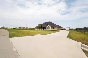 7604 Midway Rdg Trl, Ponder, TX 76259 - Photo 25