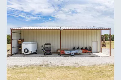 483 Legacy Lane, Bowie, TX 76230 - Photo 11