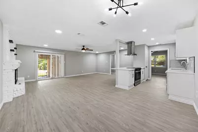 600 N Young Boulevard, DeSoto, TX 75115 - Photo 3