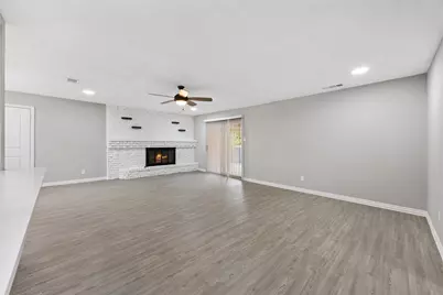 600 N Young Boulevard, DeSoto, TX 75115 - Photo 5
