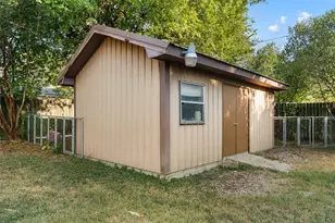 311 S College Ave, Troy, TX 76579 - Photo 27