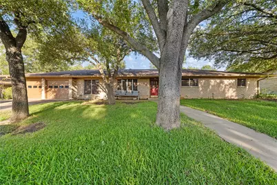 311 S College Avenue, Troy, TX 76579 - Photo 1