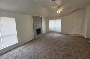 1105 Rosewood Ln, Lancaster, TX 75146 - Photo 5