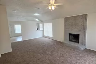 1105 Rosewood Ln, Lancaster, TX 75146 - Photo 3