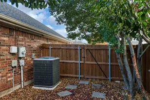 432 Shelby Dr, Burleson, TX 76028 - Photo 29