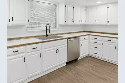 2409 Castle Street, Irving, TX 75038 - Photo 7