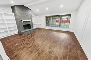 2409 Castle St, Irving, TX 75038 - Photo 3