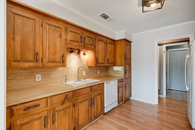 4633 Saldana Drive, Fort Worth, TX 76133 - Photo 13