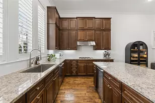 5215 Weiss Ln, Irving, TX 75039 - Photo 5