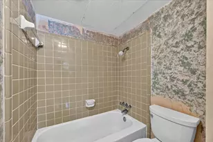 8071 Meadow Rd, Dallas, TX 75231 - Photo 23