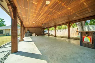 2433 56th St, Dallas, TX 75241 - Photo 11