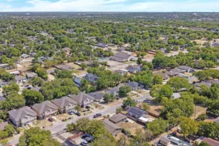 1216 E Powell Ave, Fort Worth, TX 76104 - Photo 17