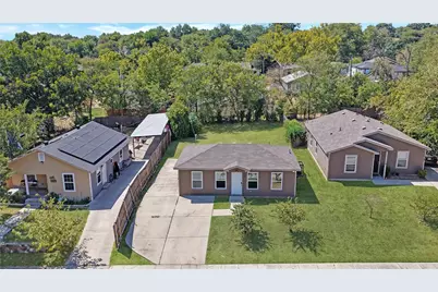 1216 E Powell Avenue, Fort Worth, TX 76104 - Photo 5