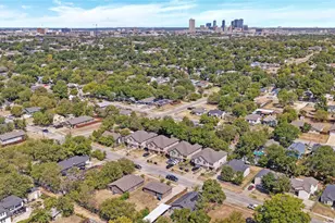 1216 E Powell Ave, Fort Worth, TX 76104 - Photo 17