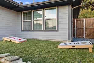 1922 Camden Way, Carrollton, TX 75007 - Photo 37