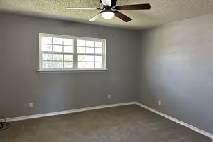 204 E Rucker St, Granbury, TX 76048 - Photo 19