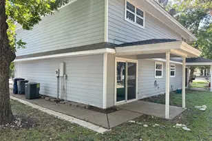 204 E Rucker St, Granbury, TX 76048 - Photo 21