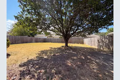 2915 Olympia Drive, Grand Prairie, TX 75052 - Photo 23