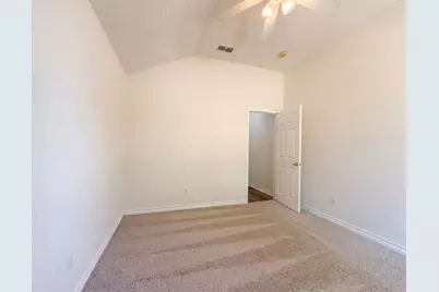 2915 Olympia Drive, Grand Prairie, TX 75052 - Photo 17