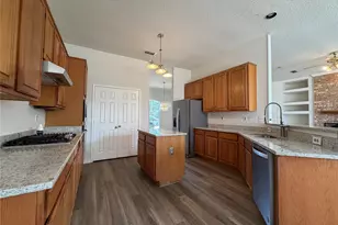 2915 Olympia Dr, Grand Prairie, TX 75052 - Photo 7