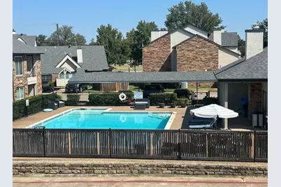 821 W Harwood Road #B, Hurst, TX 76054 - Photo 17