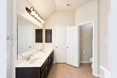 304 Blythe Bridge Road, Roanoke, TX 76262 - Photo 13
