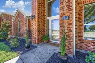 1608 Clear Springs Dr, Allen, TX 75002 - Photo 3