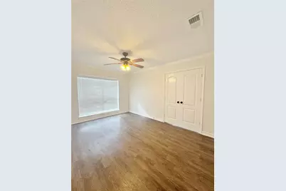 6016 Lake Vista Drive, Dallas, TX 75249 - Photo 13