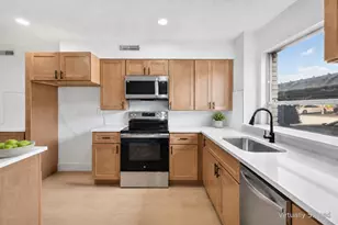 6365 Diamond Head Cir, Dallas, TX 75225 - Photo 1