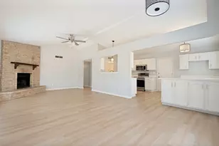 2602 Knoll Trail, Euless, TX 76039 - Photo 7