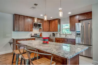 2824 W Kiest Boulevard, Dallas, TX 75233 - Photo 9