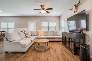 2209 Hanover St, Farmersville, TX 75442 - Photo 5
