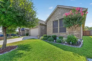 5817 Stream Dr, Fort Worth, TX 76137 - Photo 3