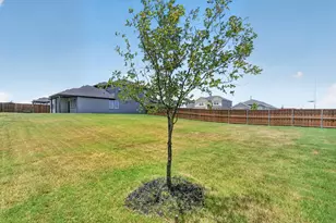 1301 Espada St, Fort Worth, TX 76052 - Photo 5