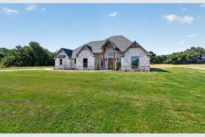 129 Heritage Springs Drive, Weatherford, TX 76087 - Photo 3