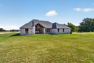 129 Heritage Springs Dr, Weatherford, TX 76087 - Photo 39
