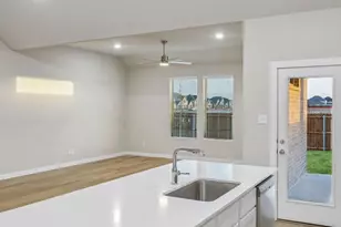 801 Edgehurst Dr, Princeton, TX 75071 - Photo 9
