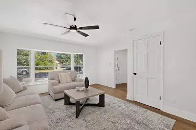 516 Clover Lane, Garland, TX 75043 - Photo 5